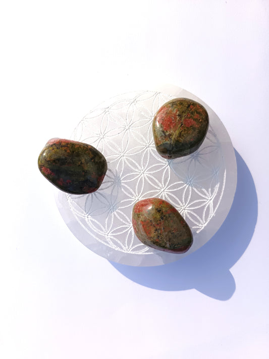 UNAKITE