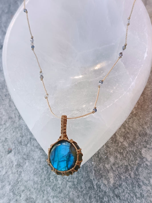 LABRADORITE