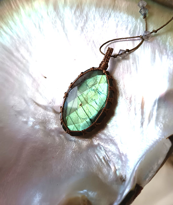 LABRADORITE