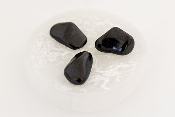 SHUNGITE